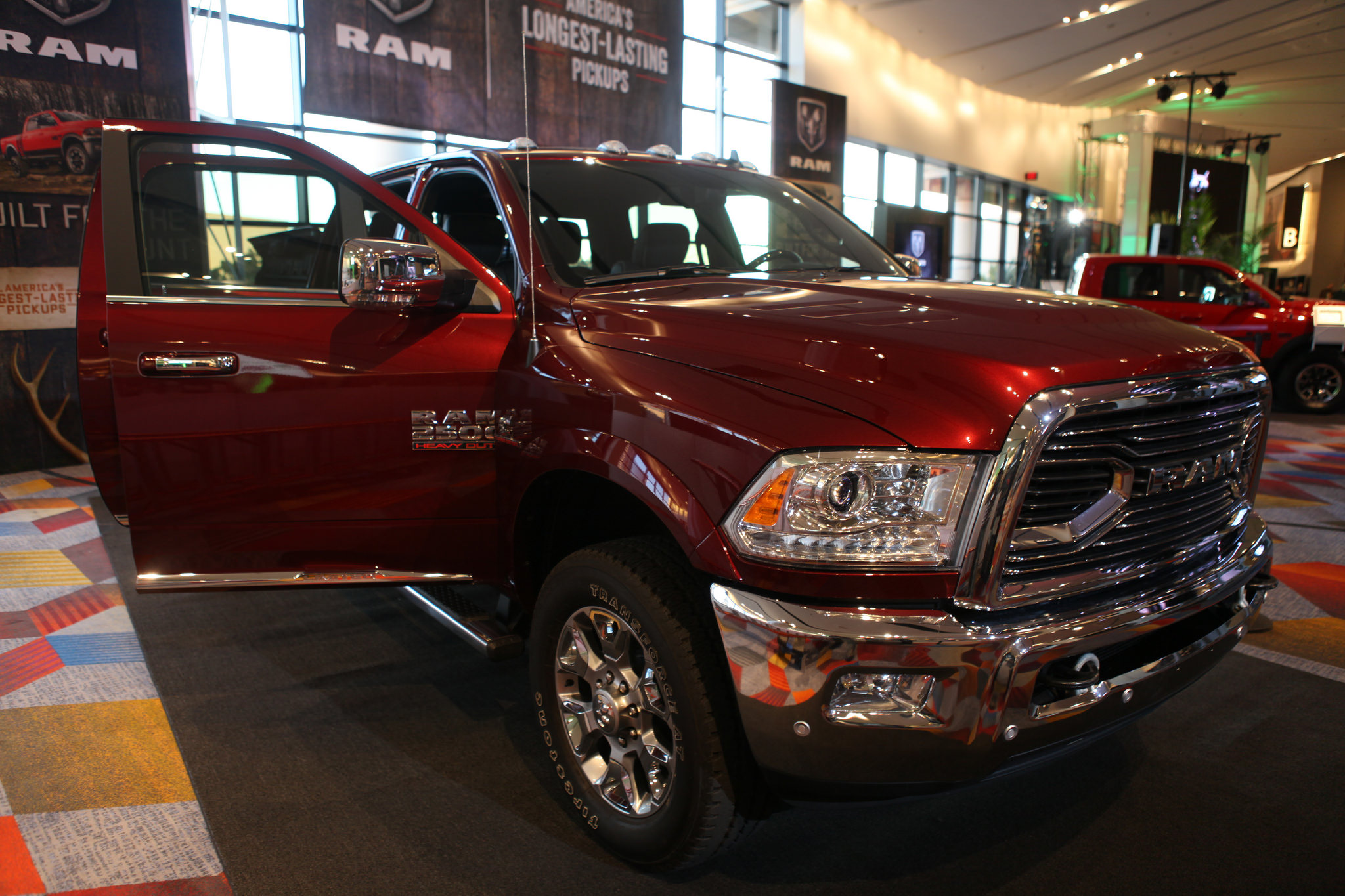 Chrysler Announces Major Recall Affecting Almost 500 000 Vehicles Us