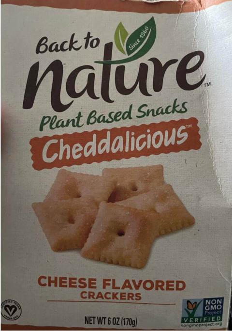 Front Label  – Back to Nature, Cheddalicious, Cheese Flavored Crackers, Net Wt. 6 oz